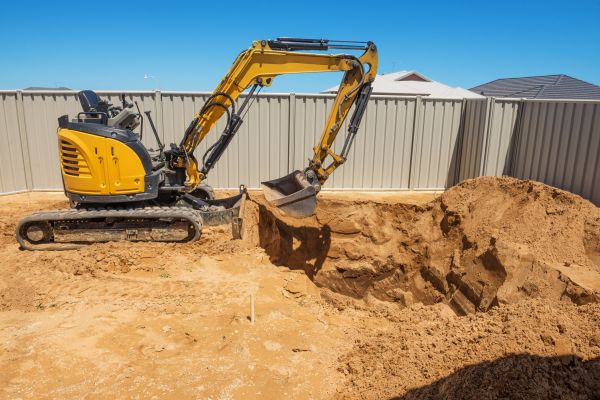 Yard Digging Service in Simi Valley