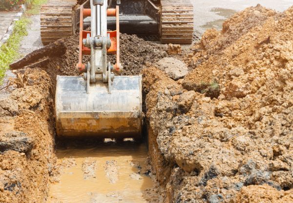 Water Line Digging in Simi Valley